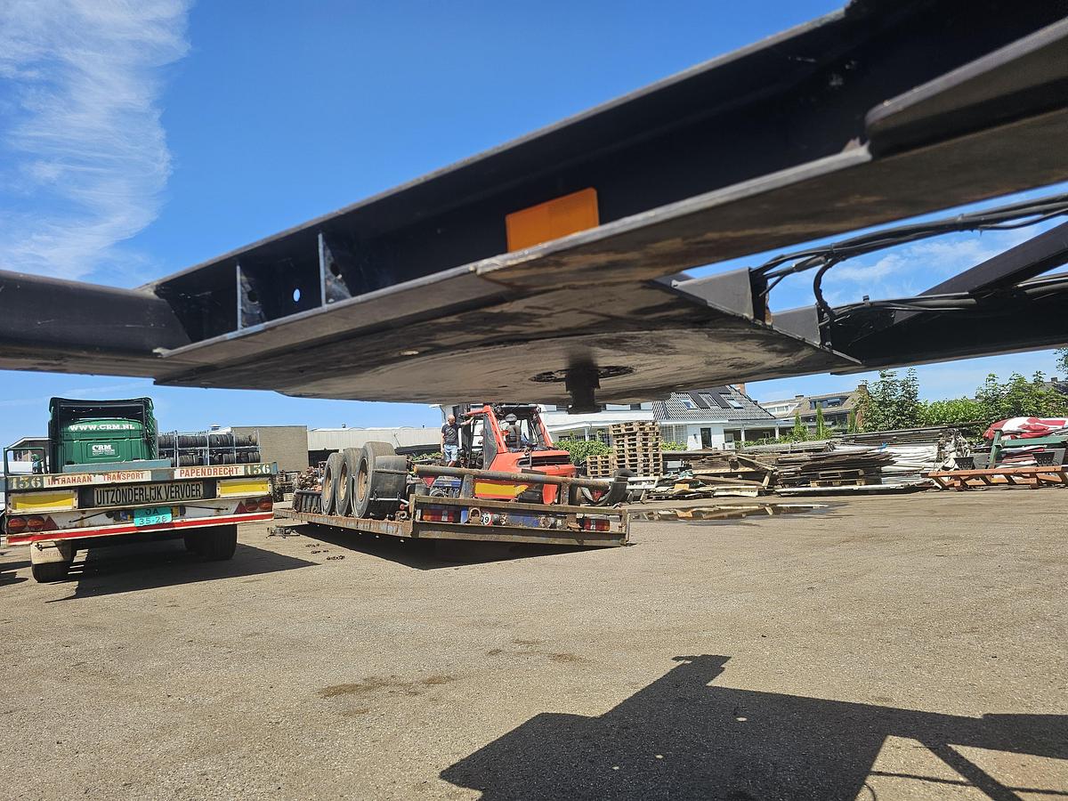 Used 2000 DESOT DSTO-2001-SSR-99L| adr CHASSIS 20/30 FT| 3940 KG | APK 10-12-2025 | HOLLAND CHASSIS. DAF DISC.