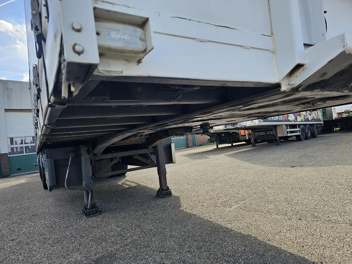 Gebruikt 2000 PACTON T2-001 STEERING AXLE/LOADING LIFT/ BPW DRUM.