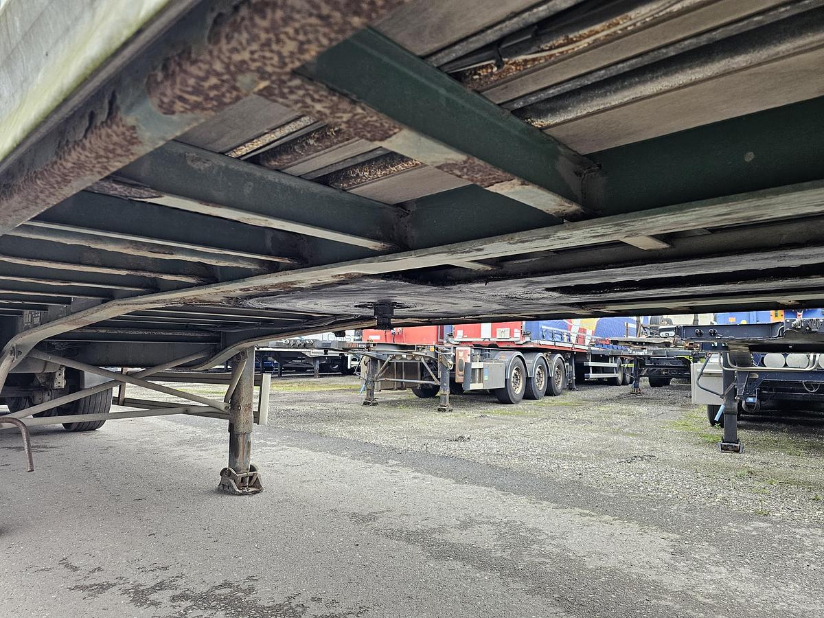 Gebruikt 2004 FREUHAUF T39B 3 AXLE CURTAINSIDE |OPEN ROOF | BPW AXLES.