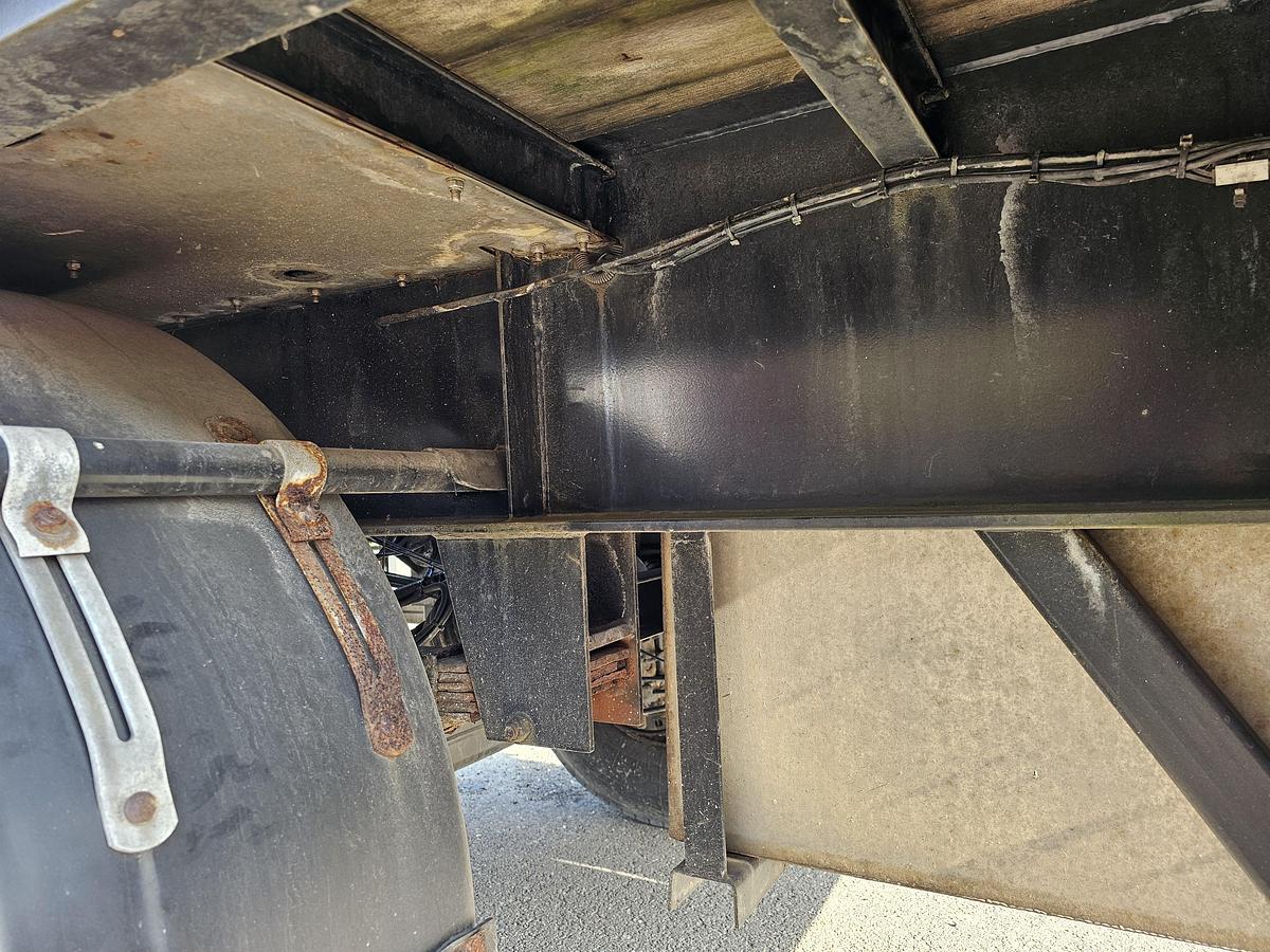 Gebruikt 2005 BURG  BPO 12-10 ORNXX | USED FOR CAS CONTAINERS |. STEEL SUSPENSION