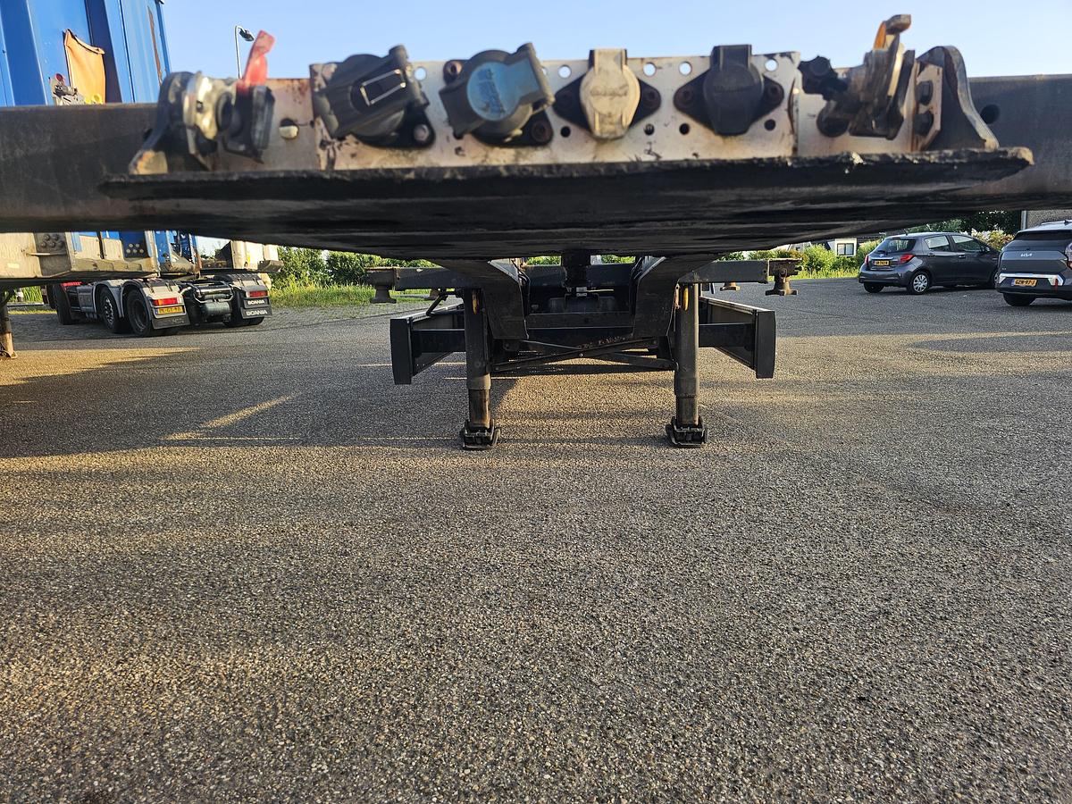 Gebruikt 2015 KRONE SD / REAR SLIDER / DUTCH CHASSIS / BPW DRUM.