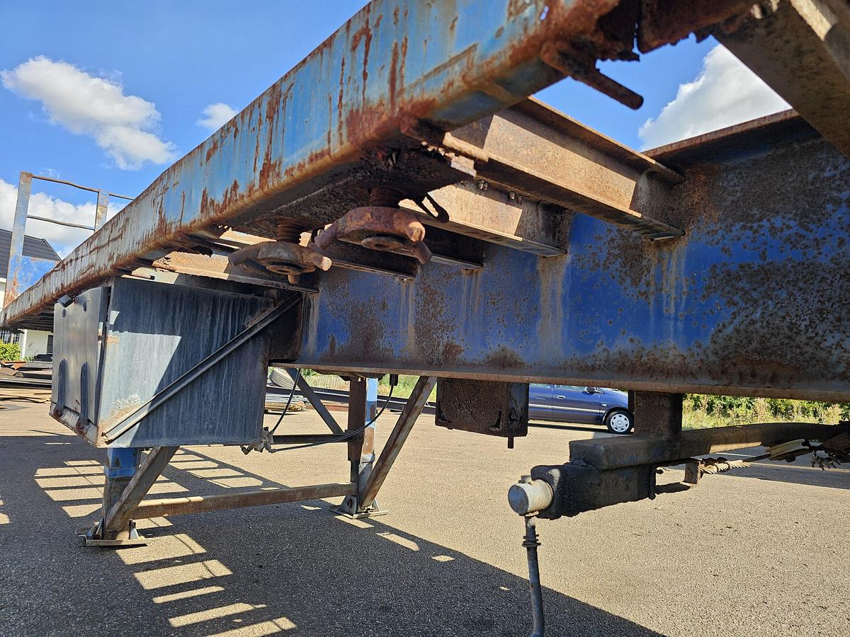 Gebruikt 1984 FLANDRIA OP 3/32T STEEL SUSPENSION / 15 CM BPW DRUM AXLES/ TWISLOCKS 40 FT 2 X 20 FOOT.