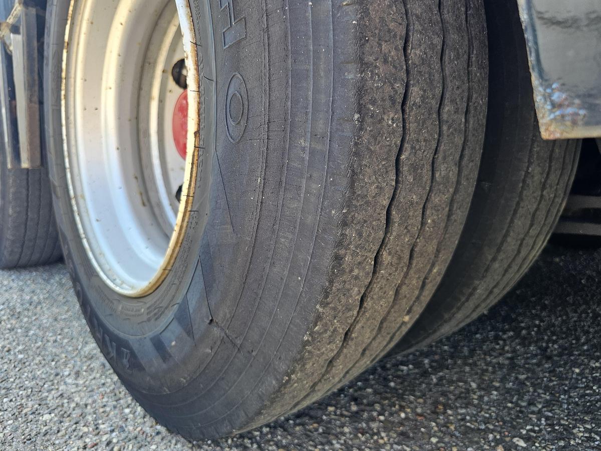 Used 1992 BROSHUIS E 2190/27 | SEMI LOWLOADER | 6 MTR EXTENDIBLE | BEAVER TAIL| SAF DRUM | APK 17-01-2016  |REFURBISHED 2010