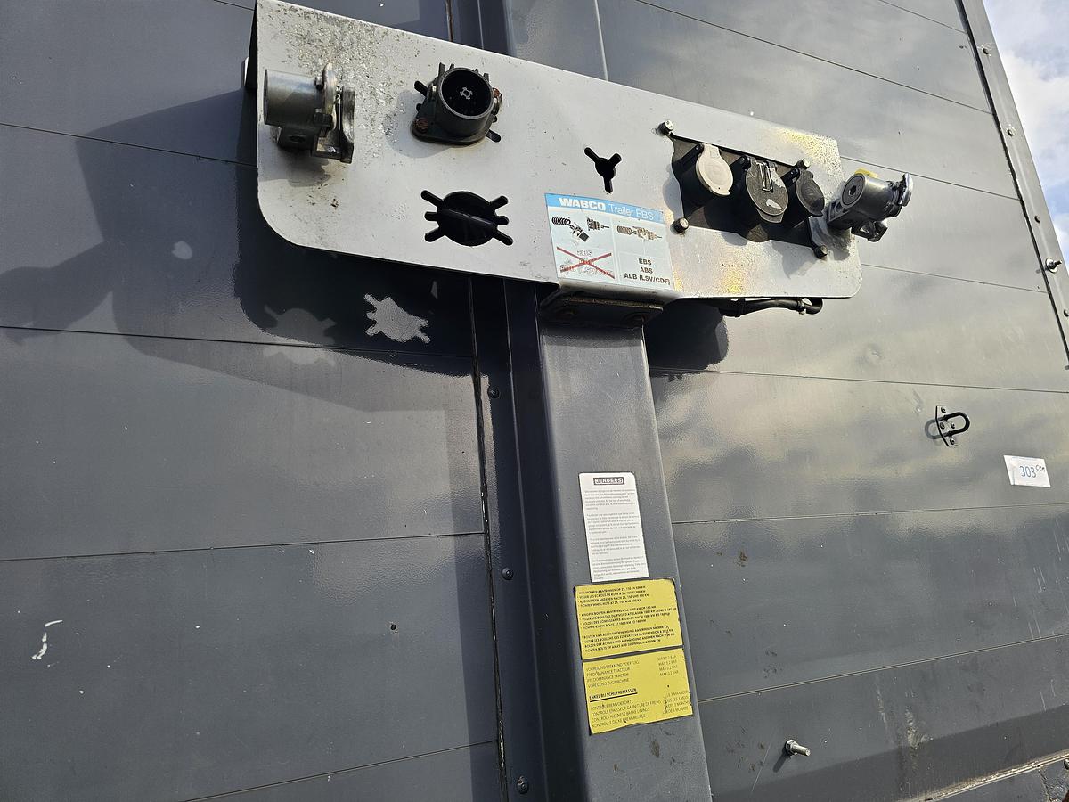 Gebruikt 2011 RENDERS ROC 16.27 N