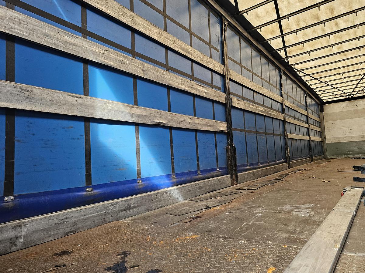 Gebruikt 2008 HUMBAUR HSA 2006 | GALVANIZED CHASSIS | SAF DISC.