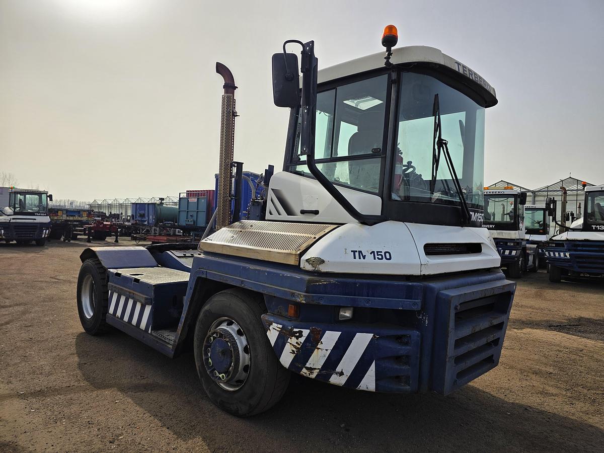 Gebruikt 2011 TERBERG RT283 | TERMINAL TRACTOR 4X4| TURNING CHAIR. | AUTOMATIC GEAR | 24846 hOURS.