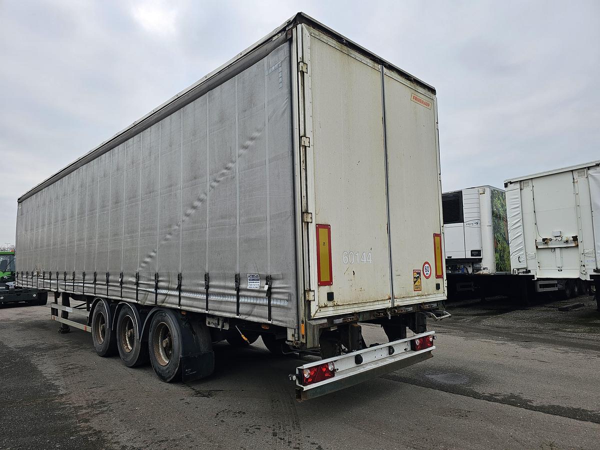 Gebruikt 2004 FREUHAUF T39B 3 AXLE CURTAINSIDE |OPEN ROOF | BPW AXLES.