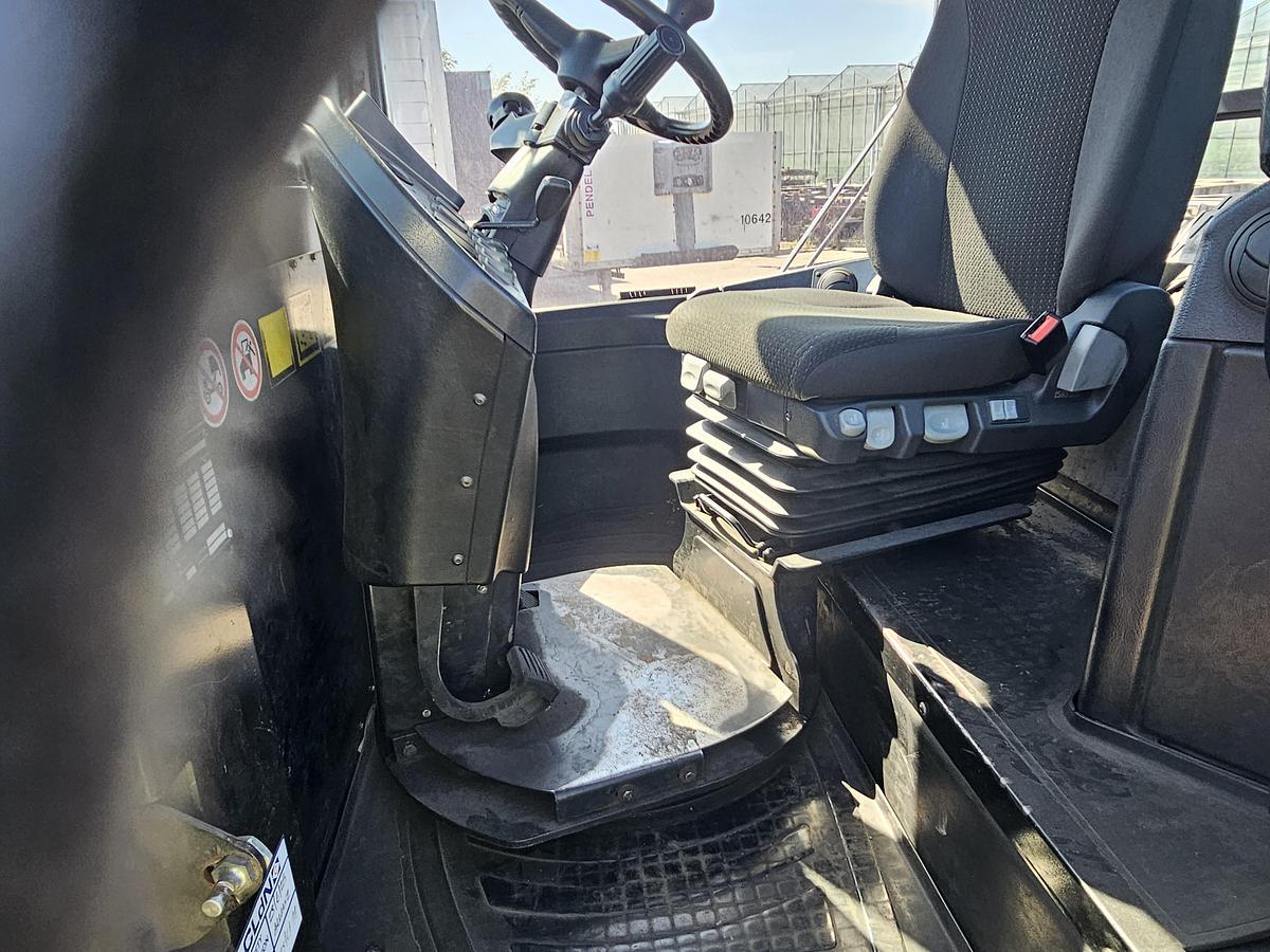 Gebruikt 2016 TERBERG RT283 | TERMINAL TRACTOR 4X4| TURNING CHAIR. | AUTOMATIC GEAR |19208 HOURS h HYDRAULIC SYSTEM.