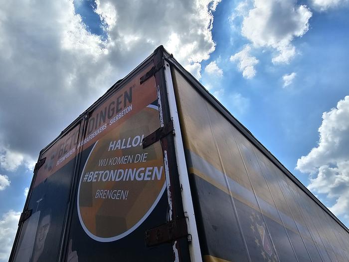 Used 2002 Van Hool 3 axle curtainsider| Saf intradisc