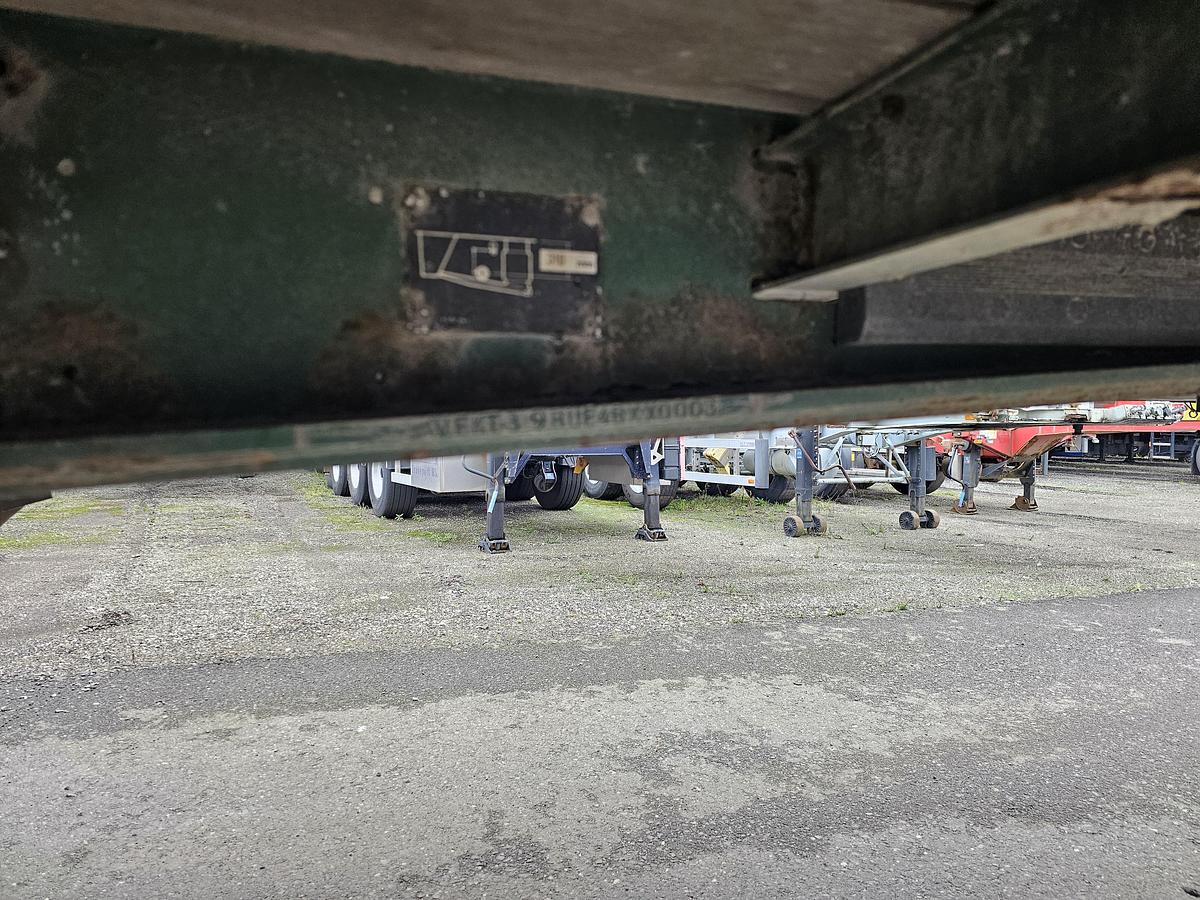 Gebruikt 2004 FREUHAUF T39B 3 AXLE CURTAINSIDE |OPEN ROOF | BPW AXLES.