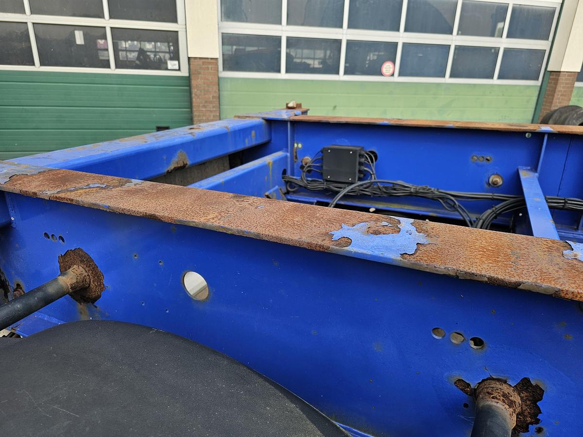 Used 2010 KRONE ATL 20 20 FOOT | STEEL SUSPENSION| BPW DRUM.