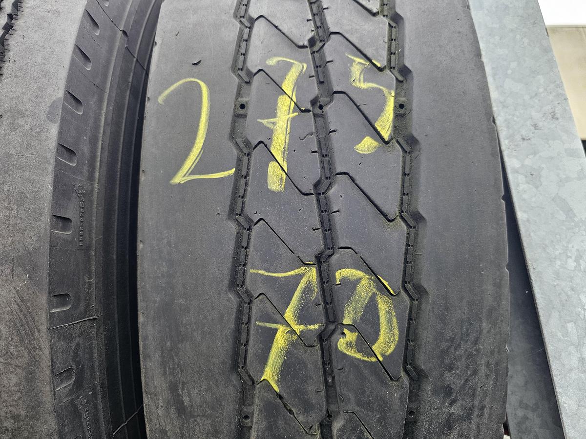 Gebruikt 2004 MICHELIN TRAILER TIRES 275/70 R 22.5 OM RIM SINGLE MONTAGE.