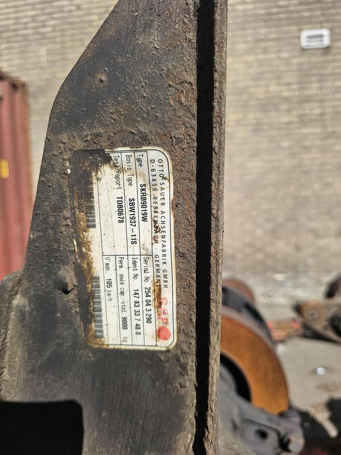 Gebruikt 2002 SAF SKRB9019W/ TRAILER AXLE 9 TON /DISC.