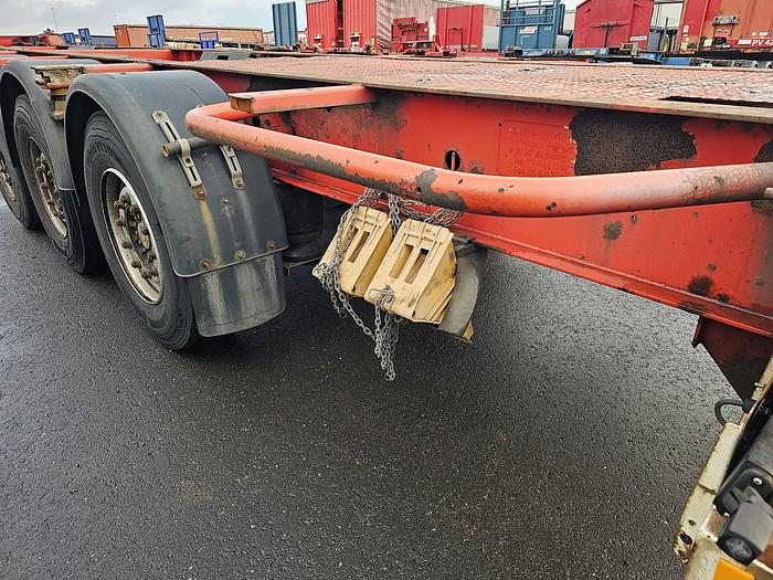 Used 2003 Krone Sd 27| fixed chas