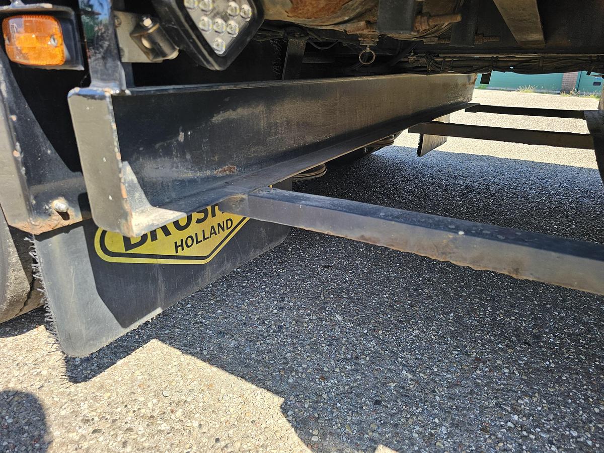 Used 1992 BROSHUIS E 2190/27 | SEMI LOWLOADER | 6 MTR EXTENDIBLE | BEAVER TAIL| SAF DRUM | APK 17-01-2016  |REFURBISHED 2010