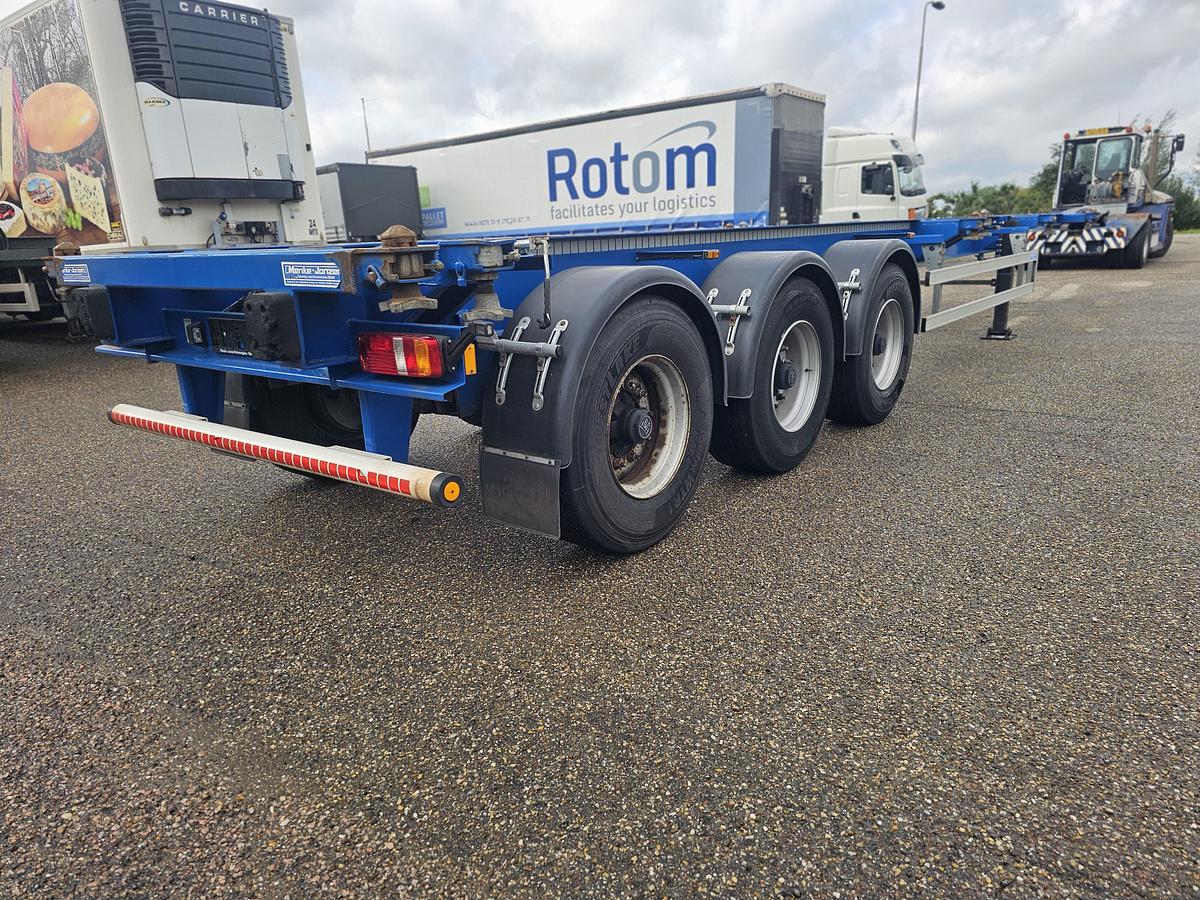 Gebruikt 2018 MENKE JANZEN 40 FOOT STRAIGHT / 2 X 20/30 FOOT./ BPW DRUM / STEEL /STEEL SUSPENSION / LIKE NEW.