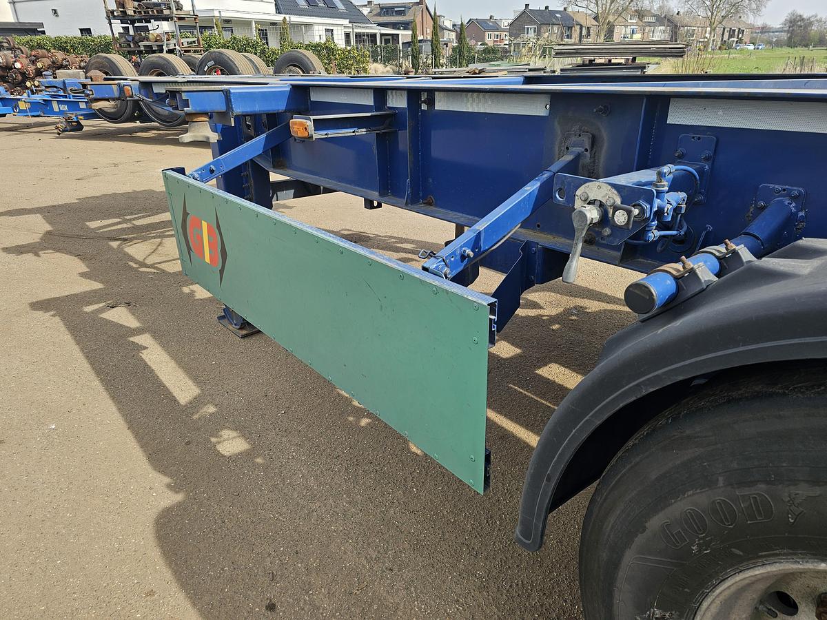 Gebruikt 1998 Van Hool 30 foot container chassis | tank container transport | saf Drum.