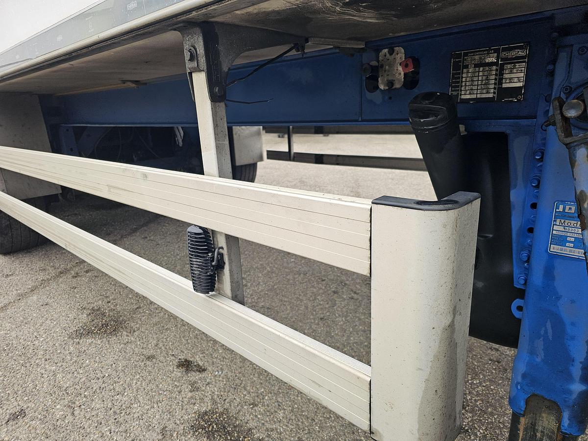 Gebruikt 2018 CHEREAU iNOGAM/TYPE 1507 | CARRIER VECTOR 1950| DE HOLLANDIA 2500 KG |BPW DISC| TUV 02-08-2026.