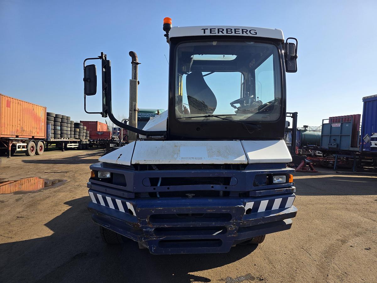 Gebruikt 2008 TERBERG RT 282 | 4X4 |TURNING CHAIR| AUTOMATIC GEAR|24869 HOURS.