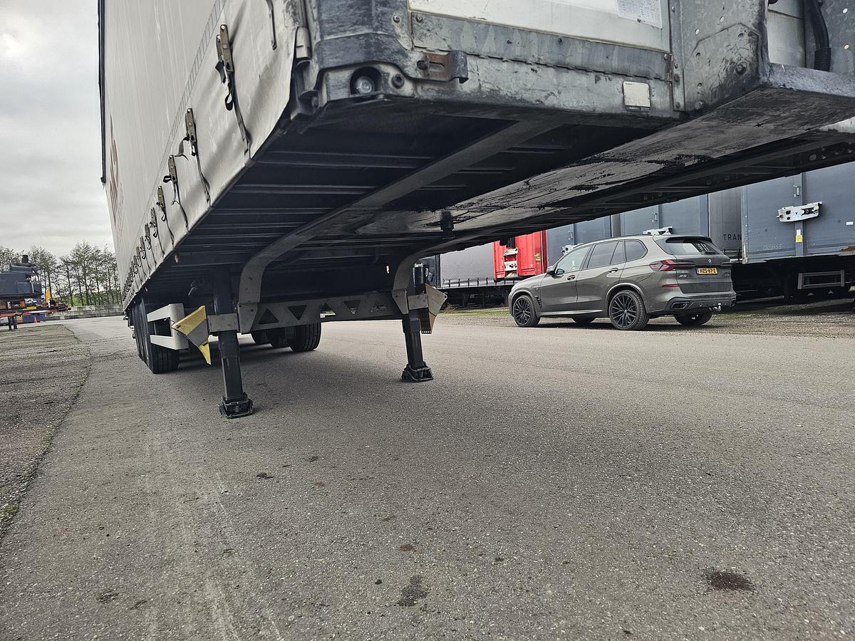 Gebruikt 2008 HUMBAUR HSA 2006 | SAF DISC |LIFT AXLE | GALVANISED STEEL CHASSIS| APK 05-08-2026.