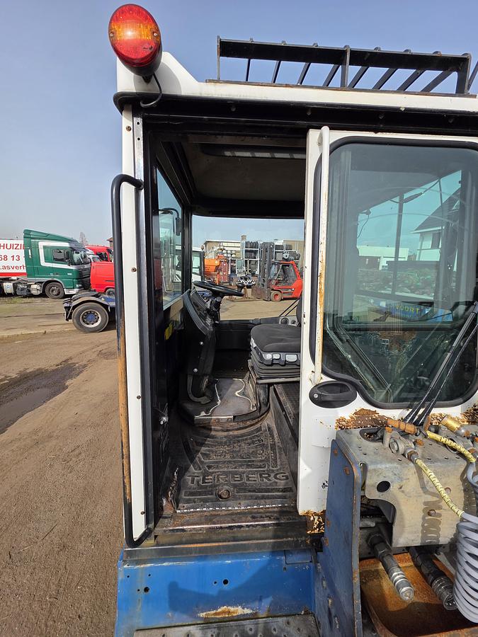 Gebruikt 2011 TERBERG RT 283