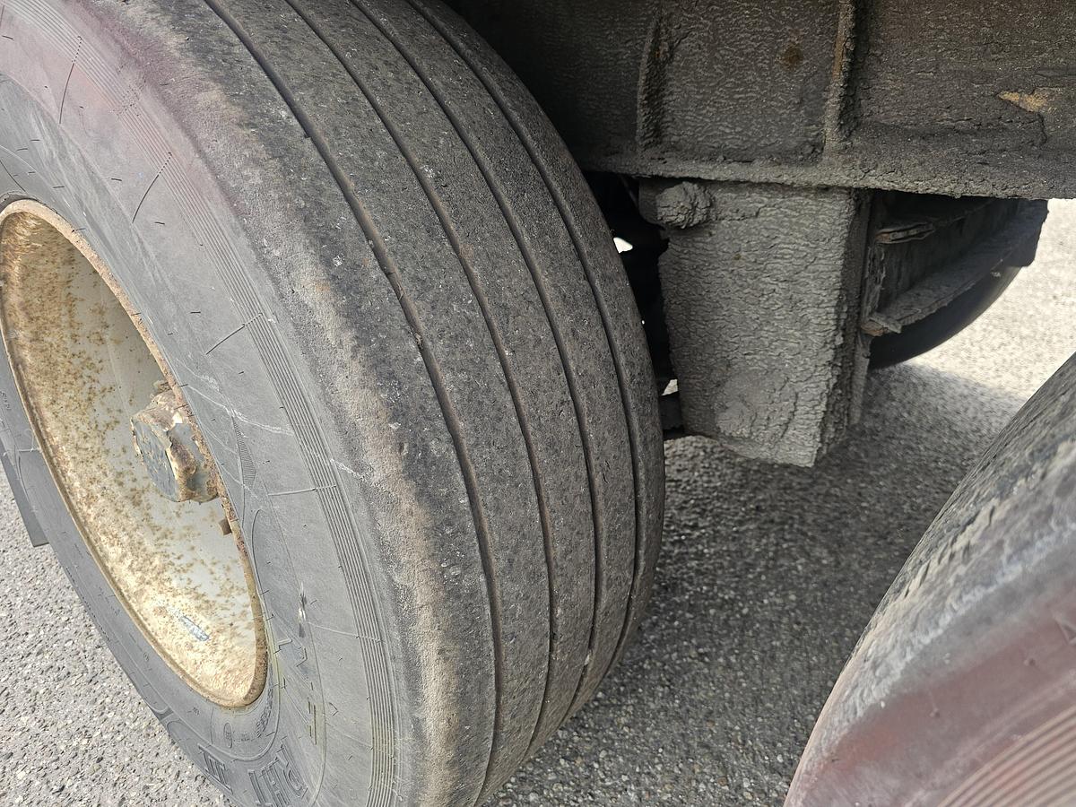 Gebruikt 2009 Van Hool 3B0073 | 3 AXLE FLATBED 13.60 MTR TWISTLOCKS FOR CONTAINER 40 FT 2 X20 FT BPW DRUM | 2 PIECES