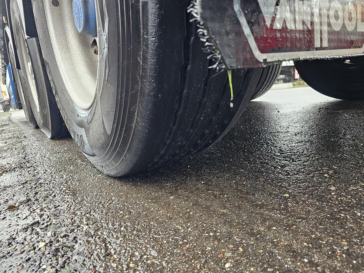 Gebruikt 2011 VAN HOOL 3B0072 | GALVANISED STEEL CHASSIS | ALU RIMS |BPW DISC | TUV APK/ 11-04-2026