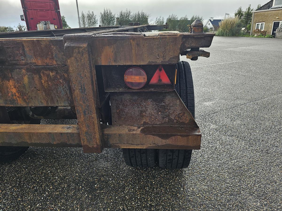 Gebruikt 1976 PACTON 2126 C 2  STEEL SUSPENSION DOUBLE TIRES DRUM BRAKES.