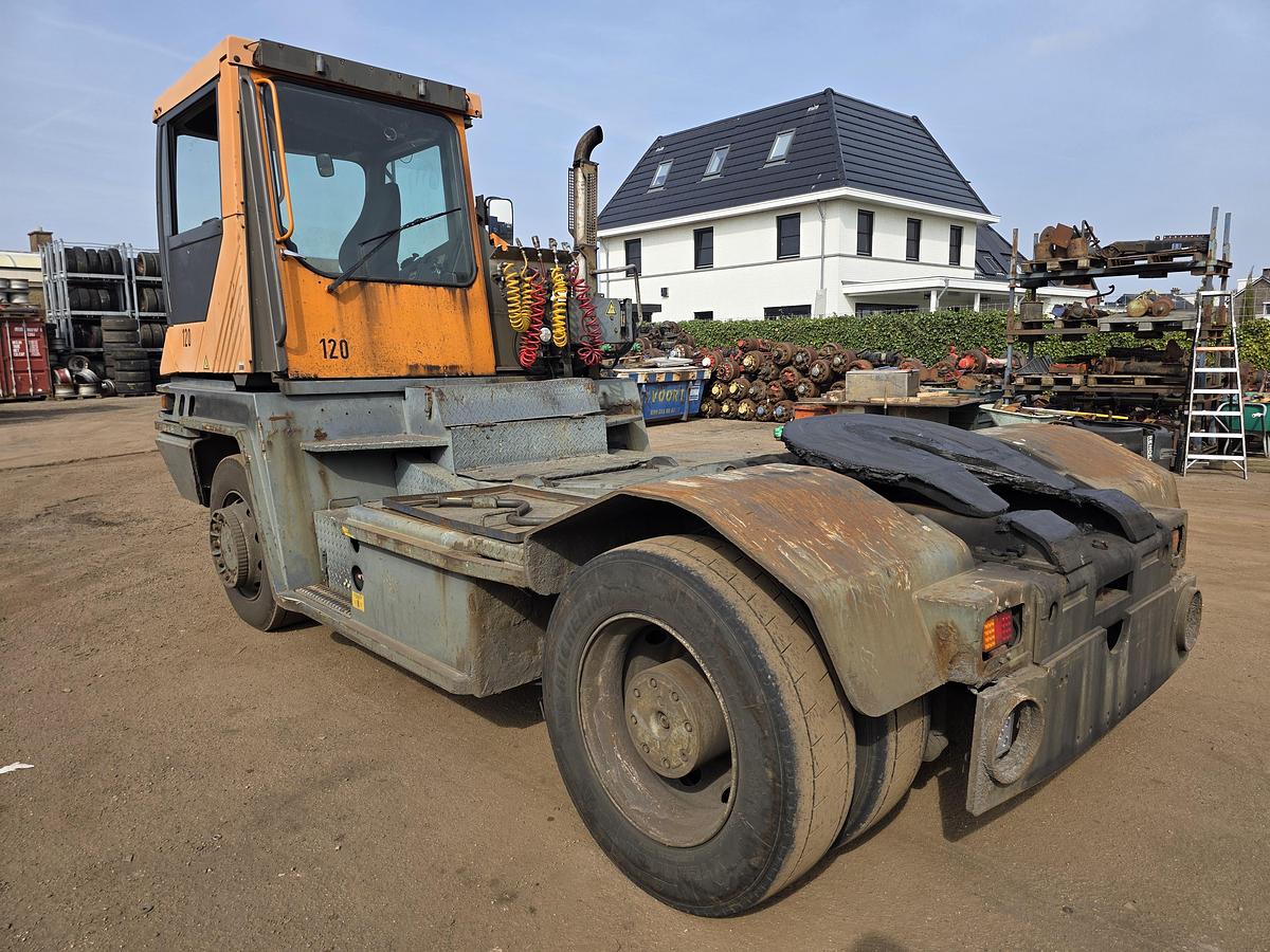 Gebruikt 2007 TERBERG RT222 |4X4| TURNING CHAIR| AUTOMATIC GEAR| WORKING MACHINE.