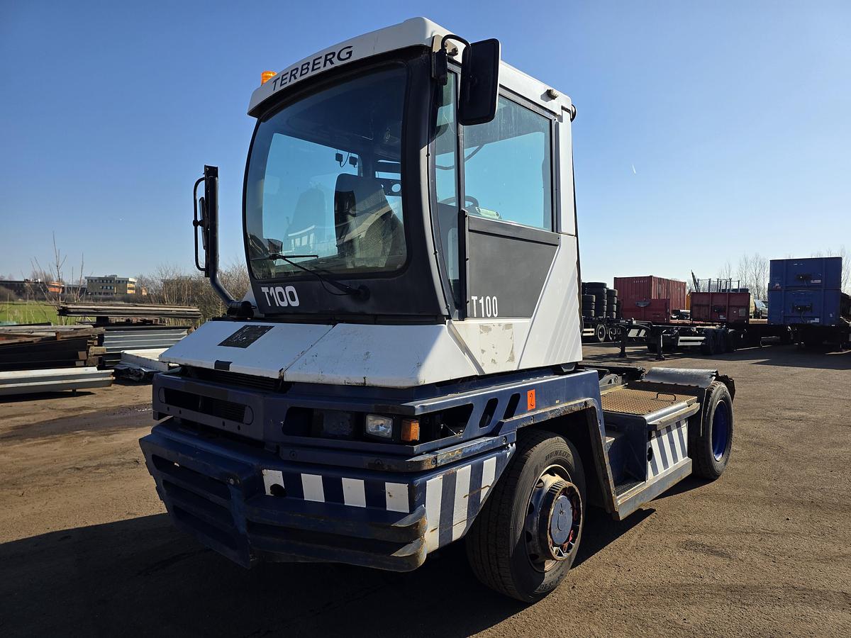 Gebruikt 2008 TERBERG RT 282 | 4X4 |TURNING CHAIR| AUTOMATIC GEAR|25885 HOURS.