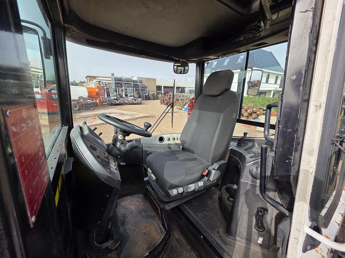Gebruikt 2012 TERBERG RT283 | TERMINAL TRACTOR 4X4| TURNING CHAIR. | AUTOMATIC GEAR | 23235 HOURS