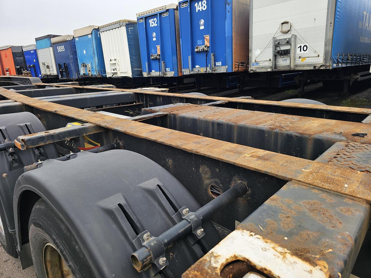 Gebruikt 2015 KRONE SD | CONTAINER CHASSIS 40 FT 2 X 20 FT |BPW DRUM| APK TUV 22-07-2026. 5 PIECES.