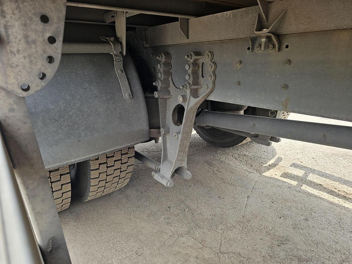 Used 2009 DAF FA LF55 220|.MANUAL GEAR| 4X2 | 18600 KG | 2000 KG LOADING LIFT .