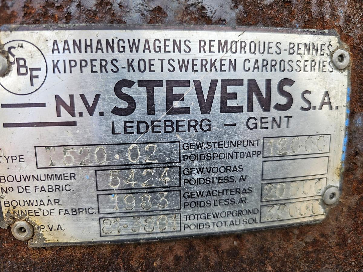 Used 1983 STEVENS 1520.02