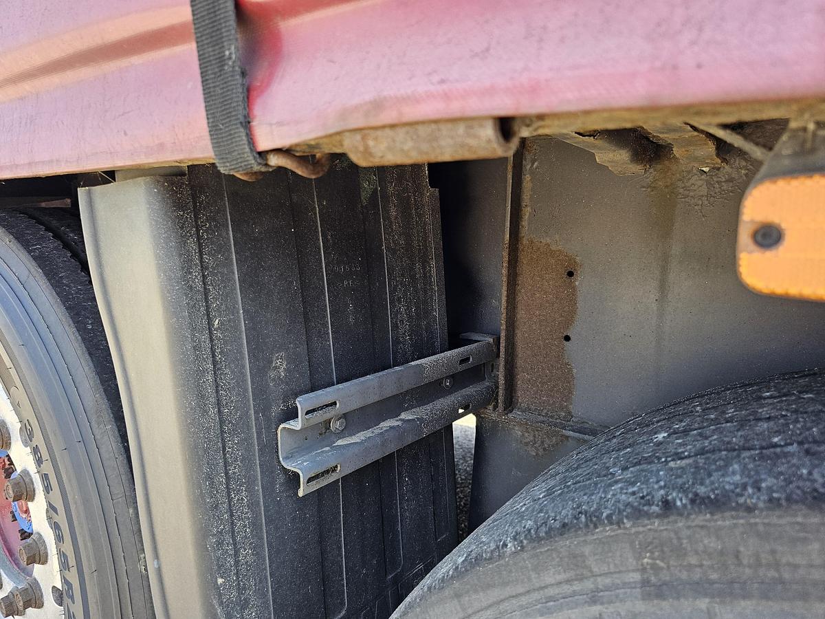 Used 2000 schmitz S01 | SLIDING ROOF | 2 LIFT AXLES| NICE HOLLAND TRAILER| SAF DISC.