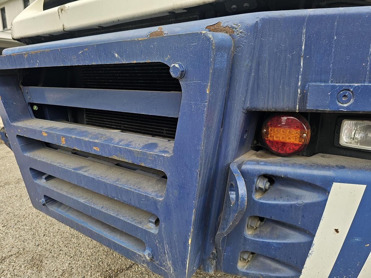 Gebruikt 2017 TERBERG RT283 /TERMINAL TRACTOR 4X4/ TURNING CHAIR. /AUTOMATIC GEAR /19208 HOURS