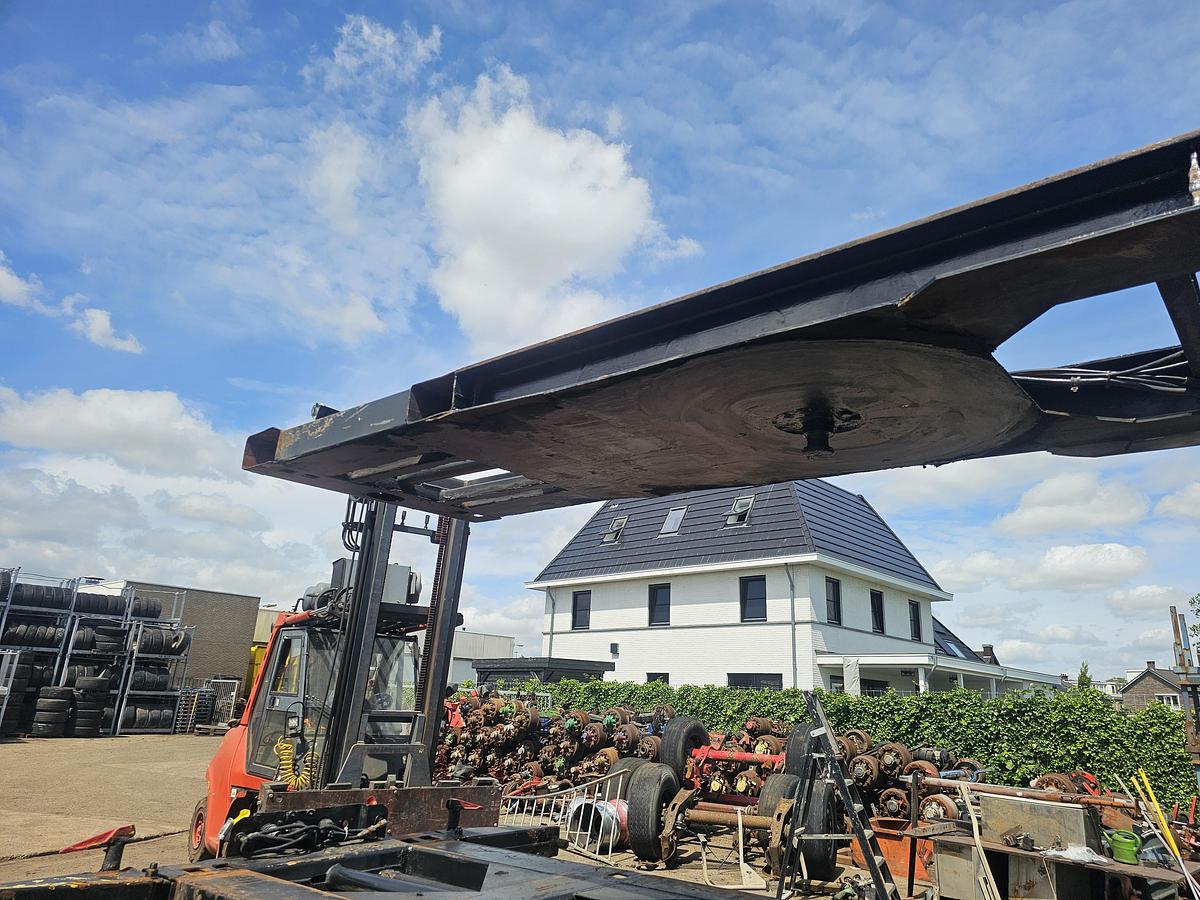 Gebruikt 2000 GROENEWEGEN 45.07 CC-12-27 / 45 FT AND 40 FT CHASSIS BPW DISC. APK/TUV. 15-02-2027. PRIJS PER STUK.