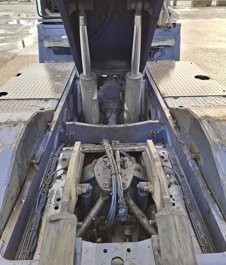 Gebruikt 2017 TERBERG RT283 | TERMINAL TRACTOR 4X4| TURNING CHAIR. | AUTOMATIC GEAR | 20000HOURS| 4 PIECES|LEASING 1610  EURO MND