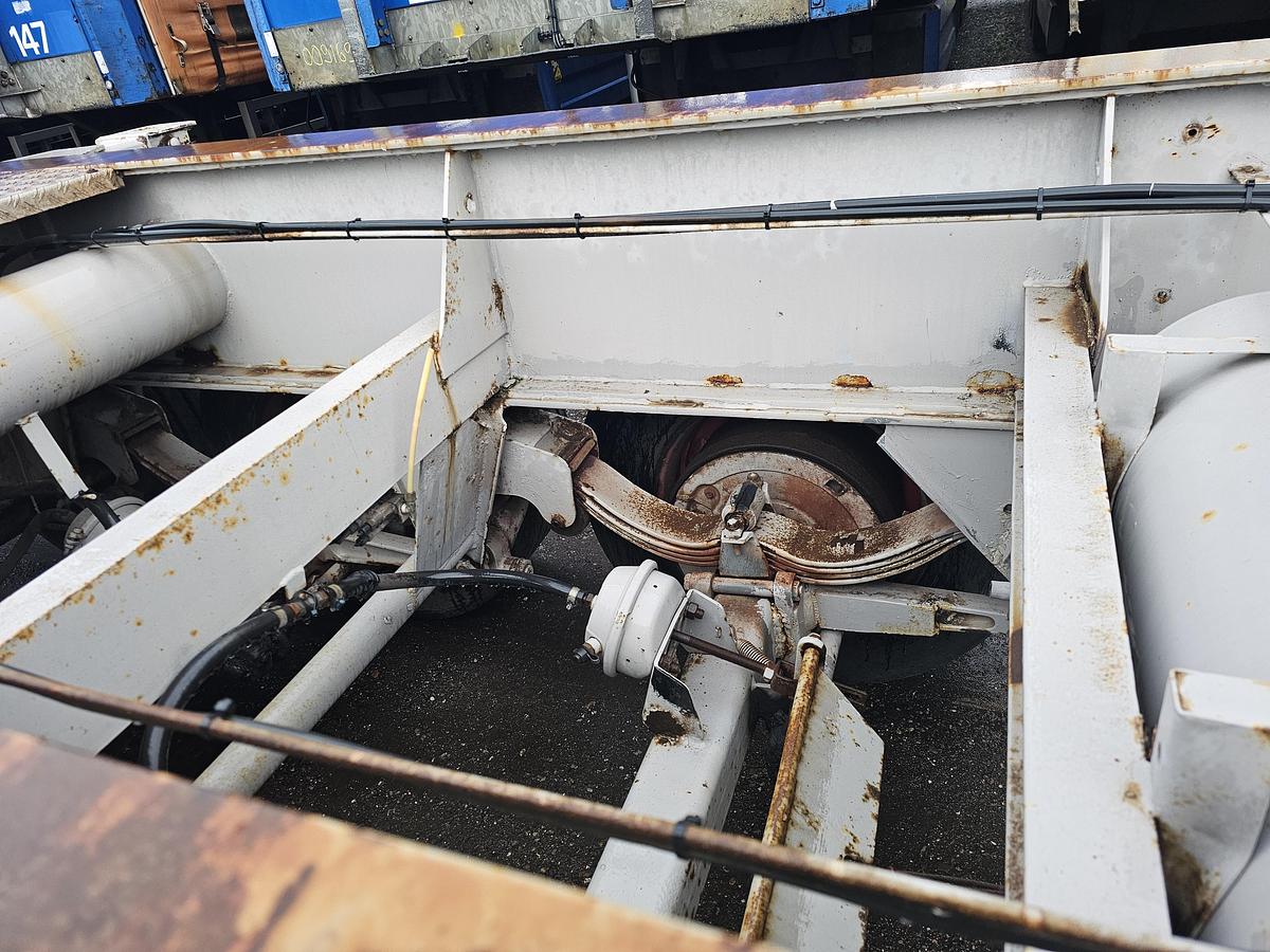 Gebruikt 1984 PACTON 3139 C-3 K | 30 FOOT | STEEL SUSPENSION | BPW DRUM.