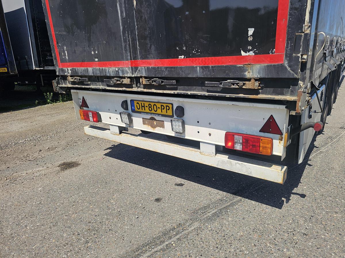 Gebruikt 2004 PACTON T3 001 /3 axle curtainsider /saf disc/ apk tuv/13-03-2027.