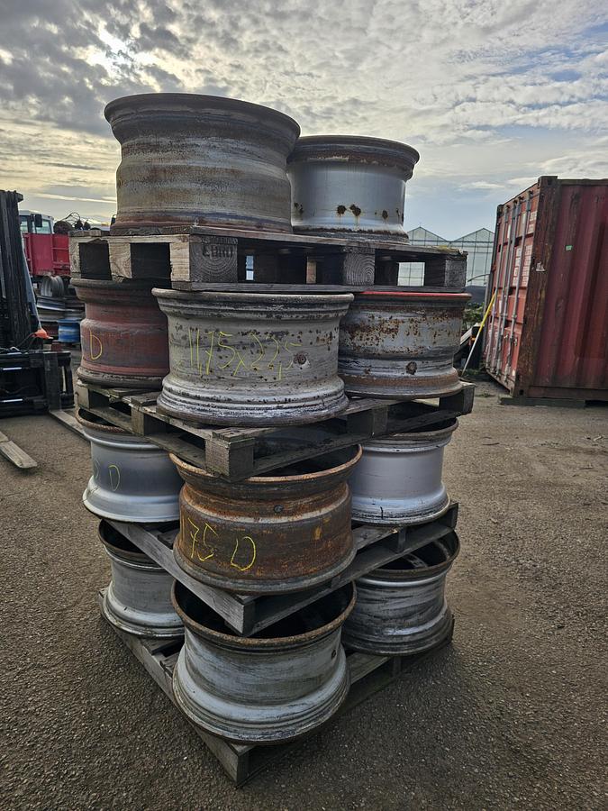 Gebruikt 2005 UNKNOWN 11.75 / 22.5 TRAILER RIM  STEEL  FOR DRUM BRAKES