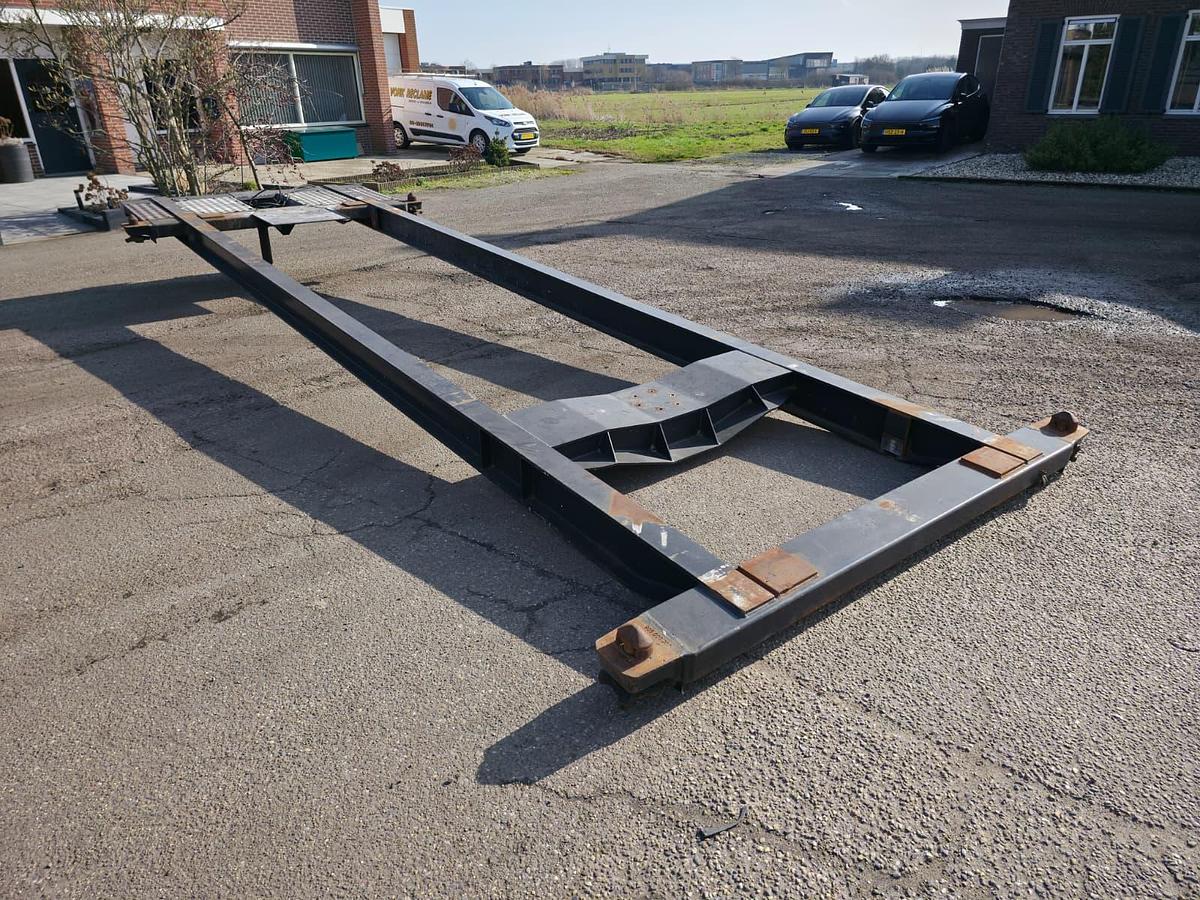 Gebruikt 2002 onbekend 20 foot tipper frame