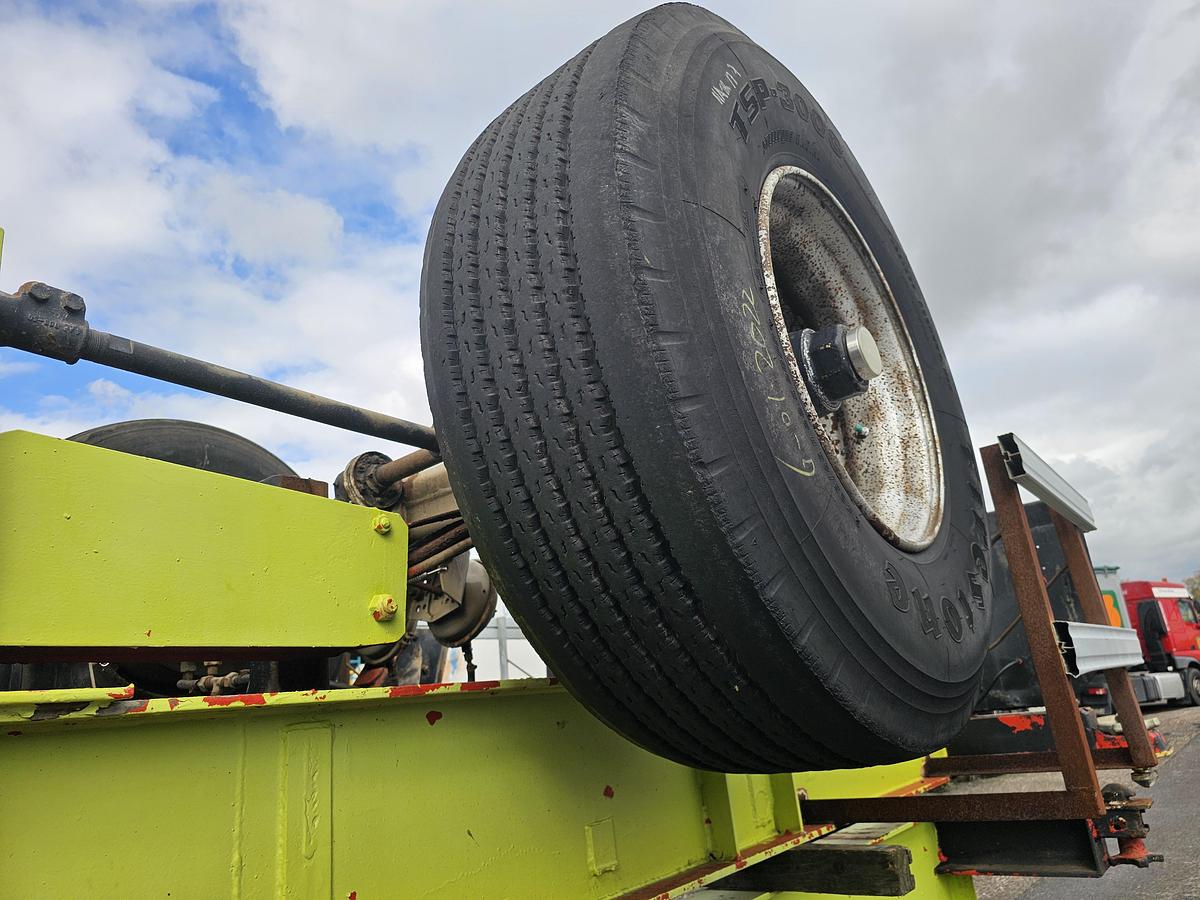 Used 1995 Pacton 12/20 | 40 2 x 20 foot | 20 foot middle | steel suspension| BPW drum.