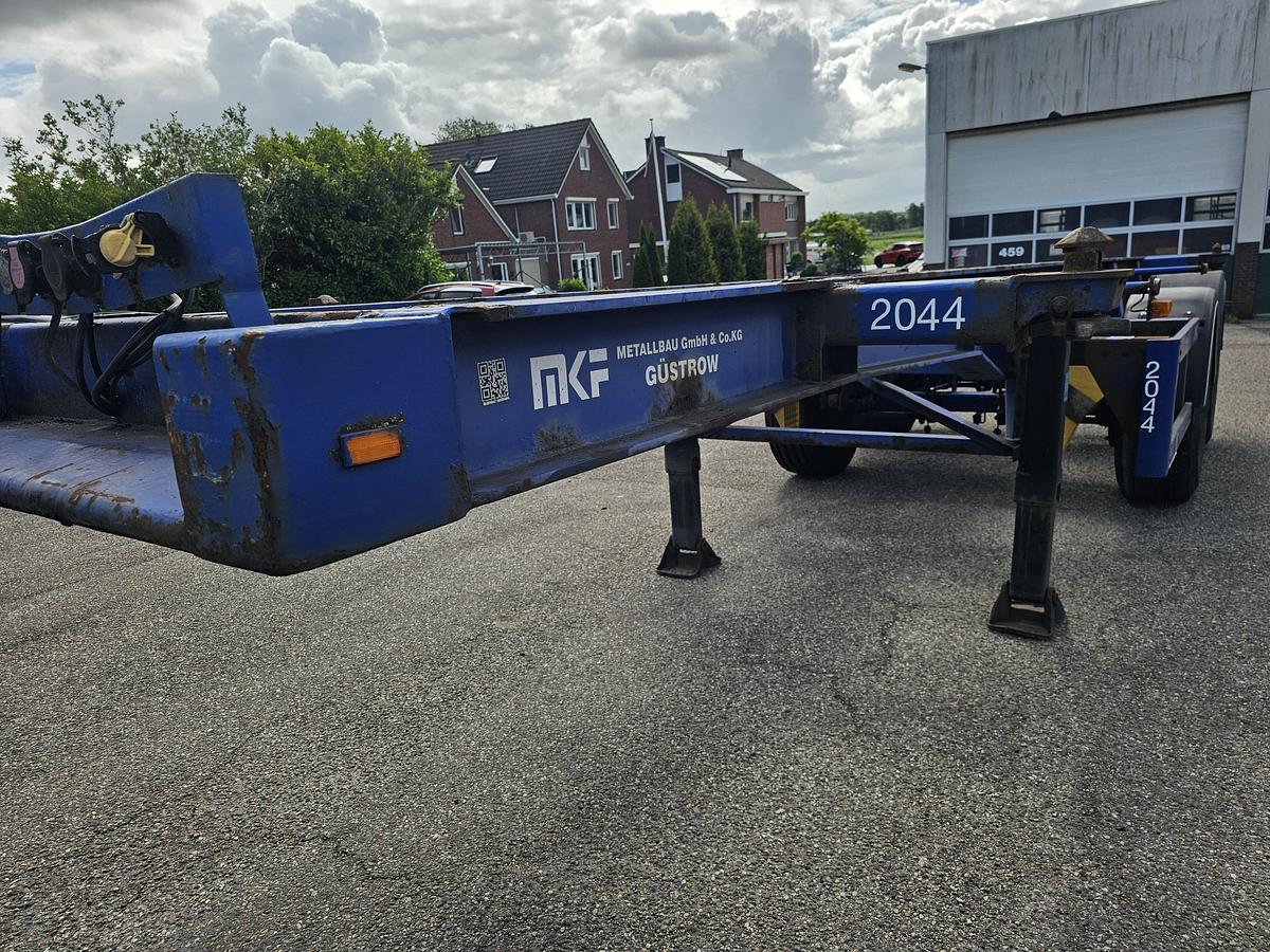 Gebruikt 2007 MKF METALLBAU CS 20 -20 FOOT- CONTAINER CHASSIS -HEAVY DUTY- BPW DRUM -STEEL SUSPENSION- GOOD QUALITY.