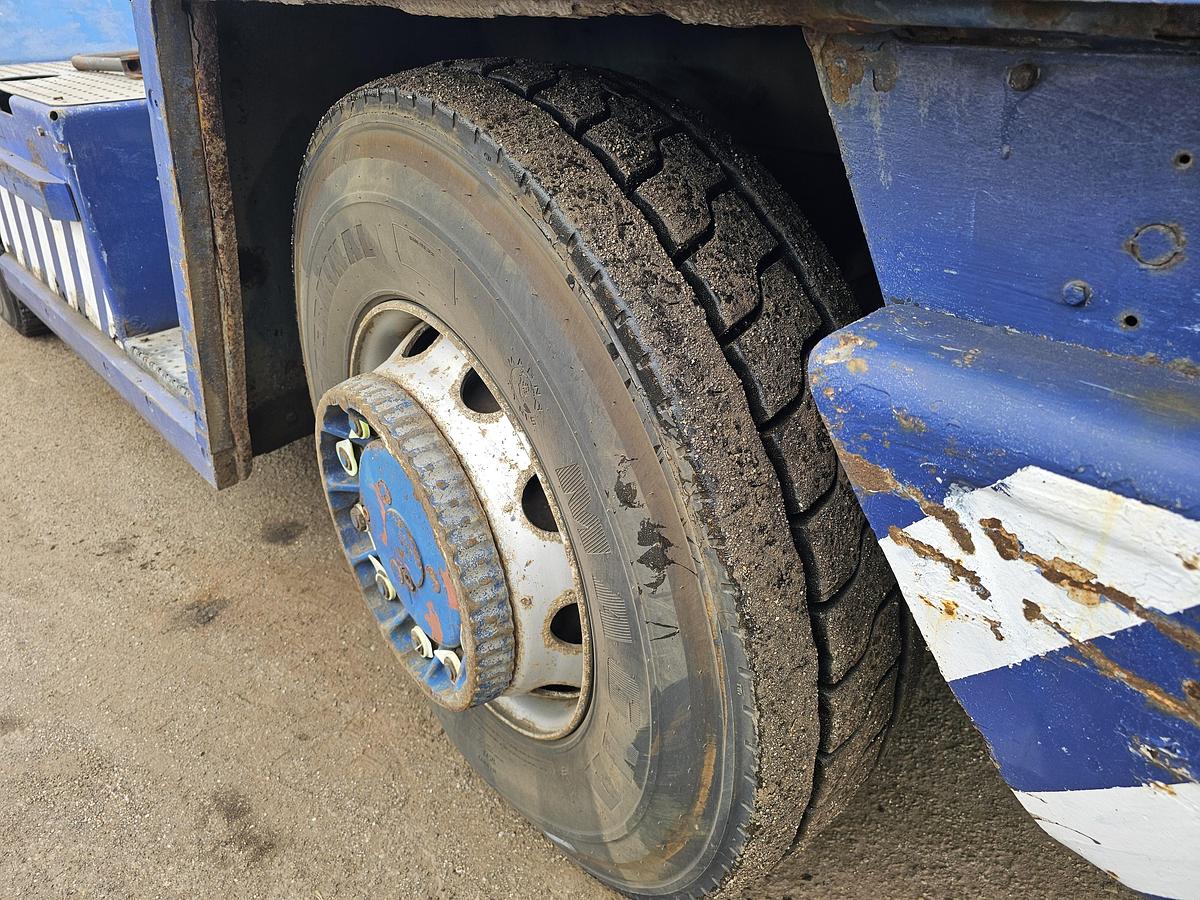 Gebruikt 2011 TERBERG RT283 | TERMINAL TRACTOR 4X4| TURNING CHAIR. | AUTOMATIC GEAR | 24159 HOURS.