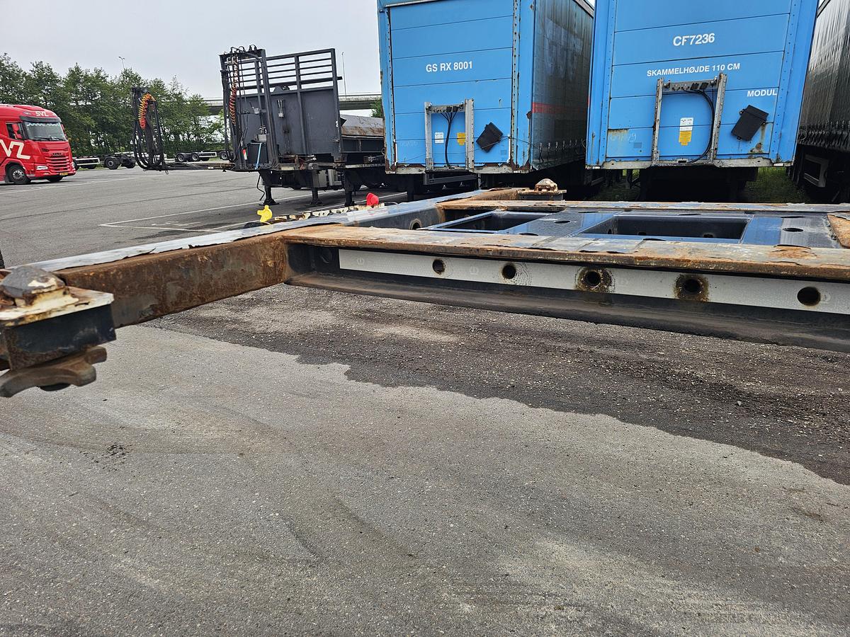 Gebruikt 2015 KRONE SD | 40 FT|2 X 20 FT | BACK SLIDER |HIGHCUBE.| APK /TUV 12-01-2027 |5 PIECES.