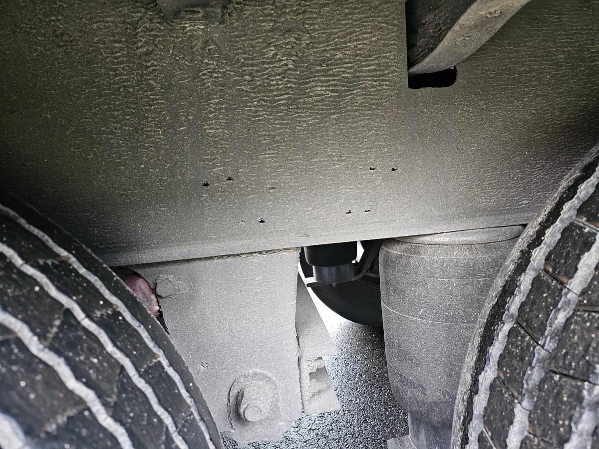 Gebruikt 2011 Schmitz Cargobull SCS24/L-1362 E B | NL TRAILER|SAF DISC| LOADING LIFT 2 TONS | APK TUV |29-06-2026