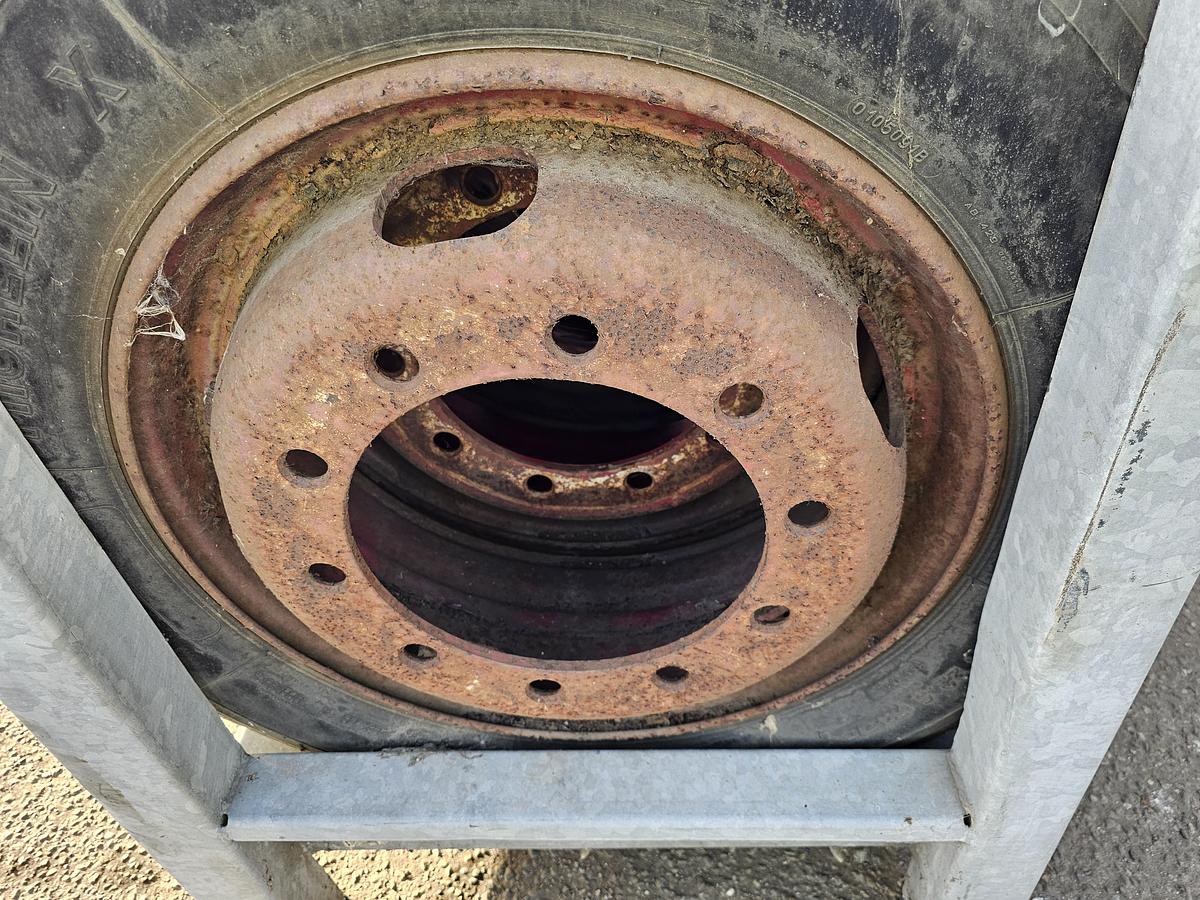 Gebruikt 2000 UNIROYAL ENERGY