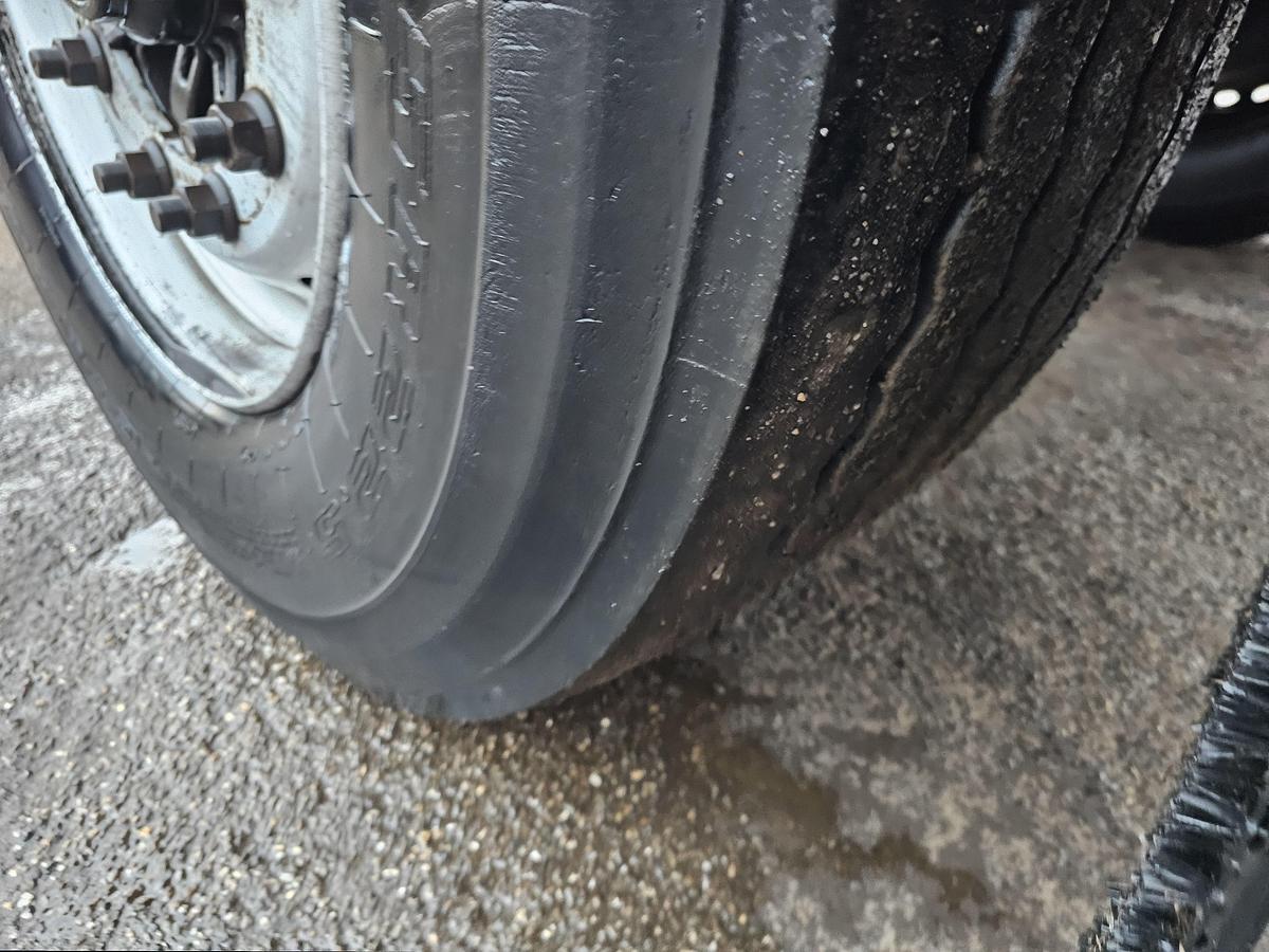 Gebruikt 2015 KRONE SZ| 2 AXLE CITY TRAILER | STEERING AXLE. BPW DISC. LOADING LIFT. TUV BELGIUM 18-06-2026