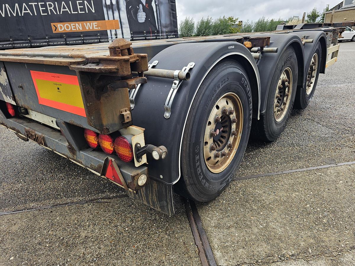 Used 2011 PACTON TXC.343 KB| MULTI CHASSIS ALL CONNECTIONS| SAF DISC | ALU RIMS | LIFT AXLE.